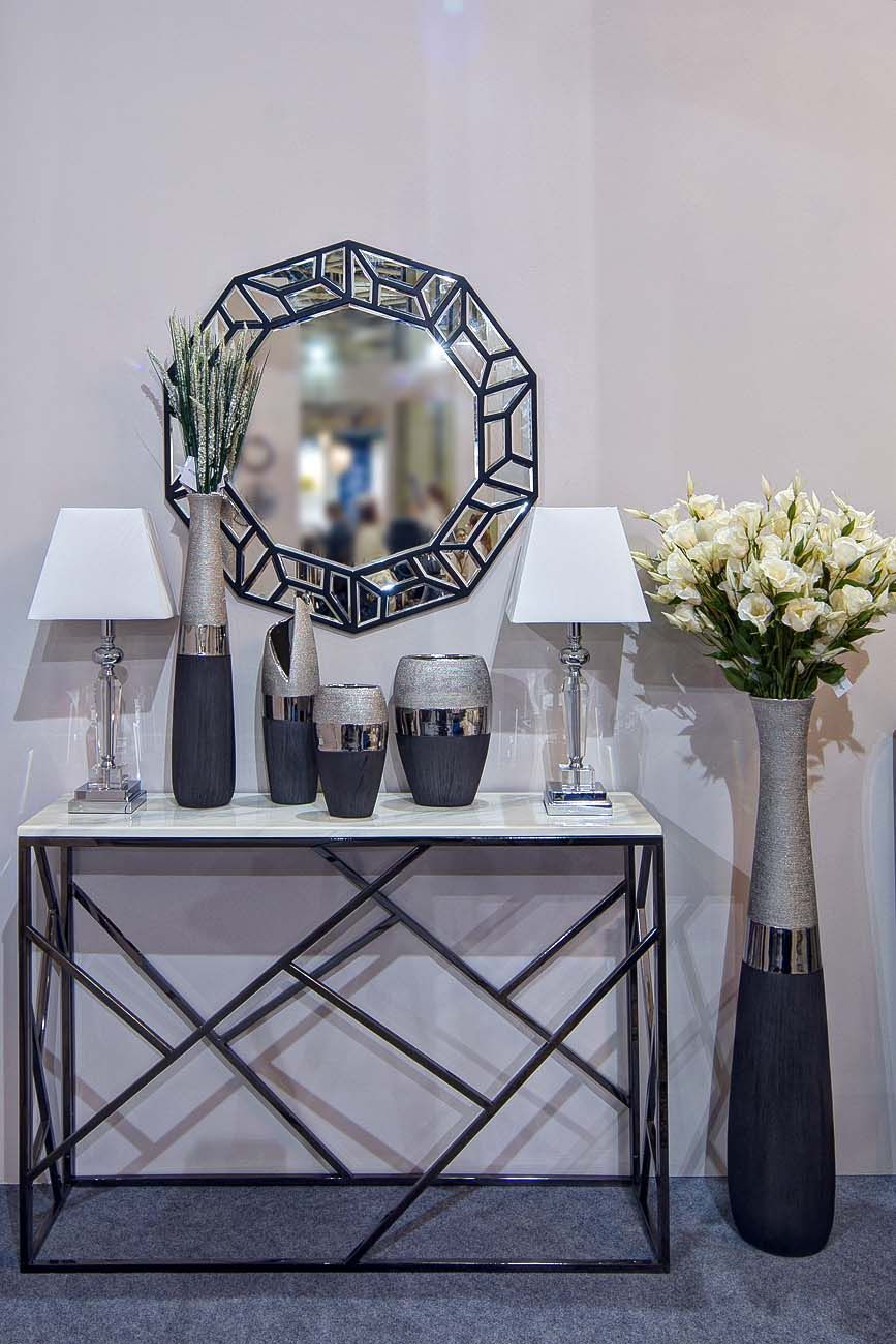 Идеи для оформления интерьера с использованием ваз и кашпо