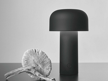 Настольный светильник Bellhop Table Matt Black