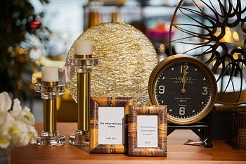 Часы настольные Shyam