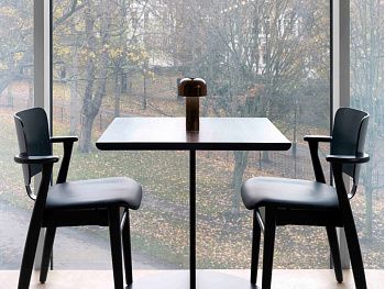 Настольный светильник Bellhop Table Cioko