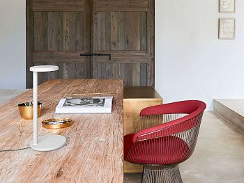 Настольный светильник Oblique Matt White