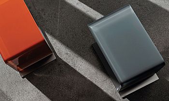 Приставной столик Swan