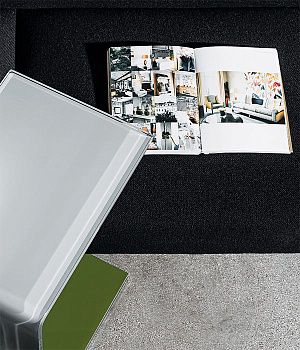 Приставной столик Swan