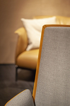 Стул Cercle 640x660x1210