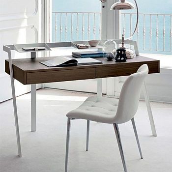 Письменный стол Zac 06.32