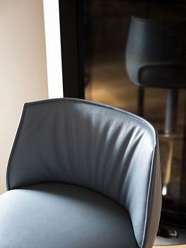 Барный стул Archibald 2