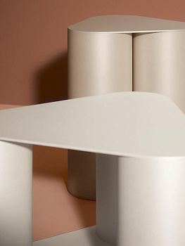 Столик журнальный Tres